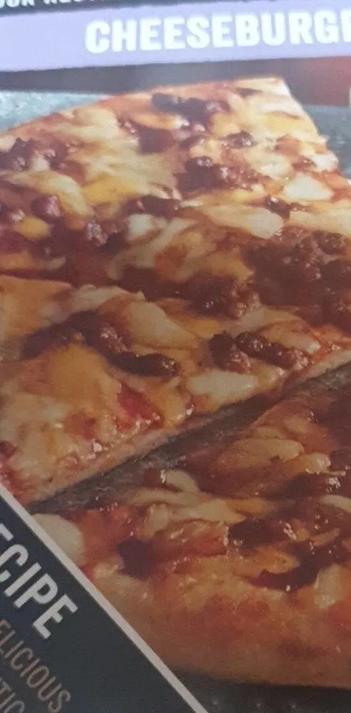Stonebaked pizza cheeseburger