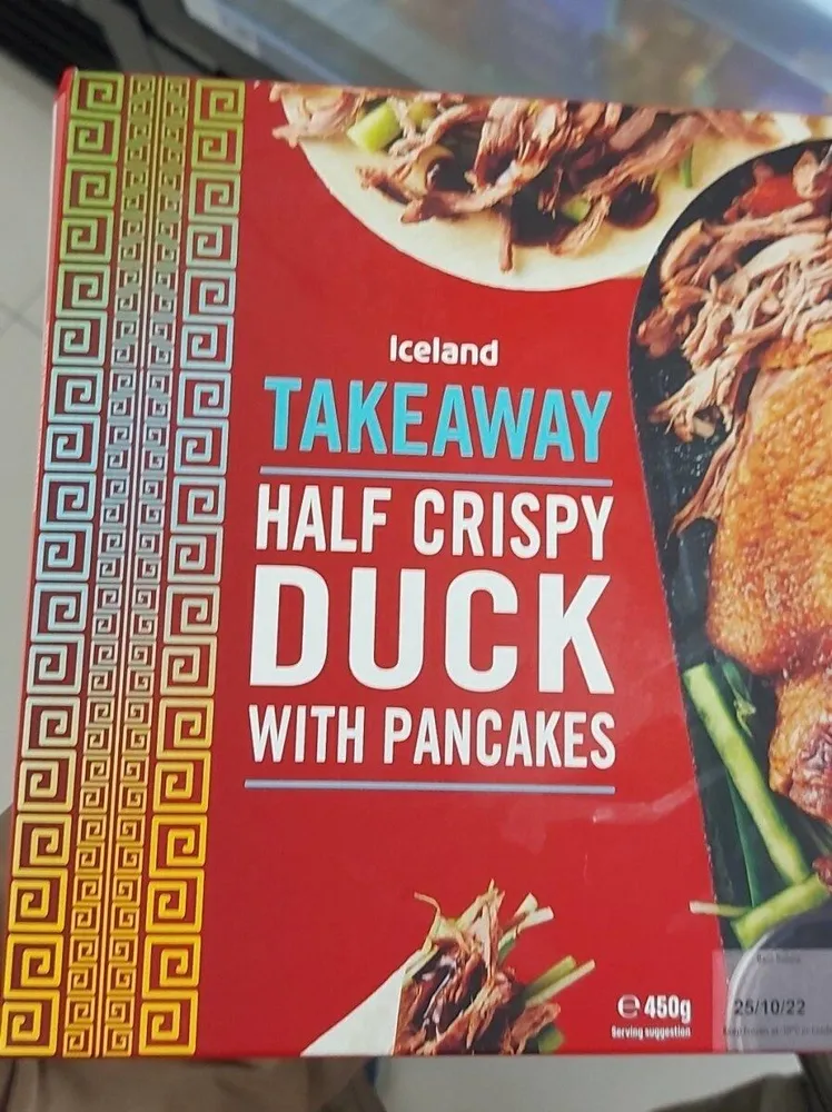 Half crispy duck with pancakes
