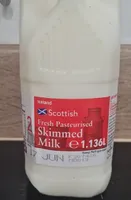 Scottish fresh pasturised skimmed milk