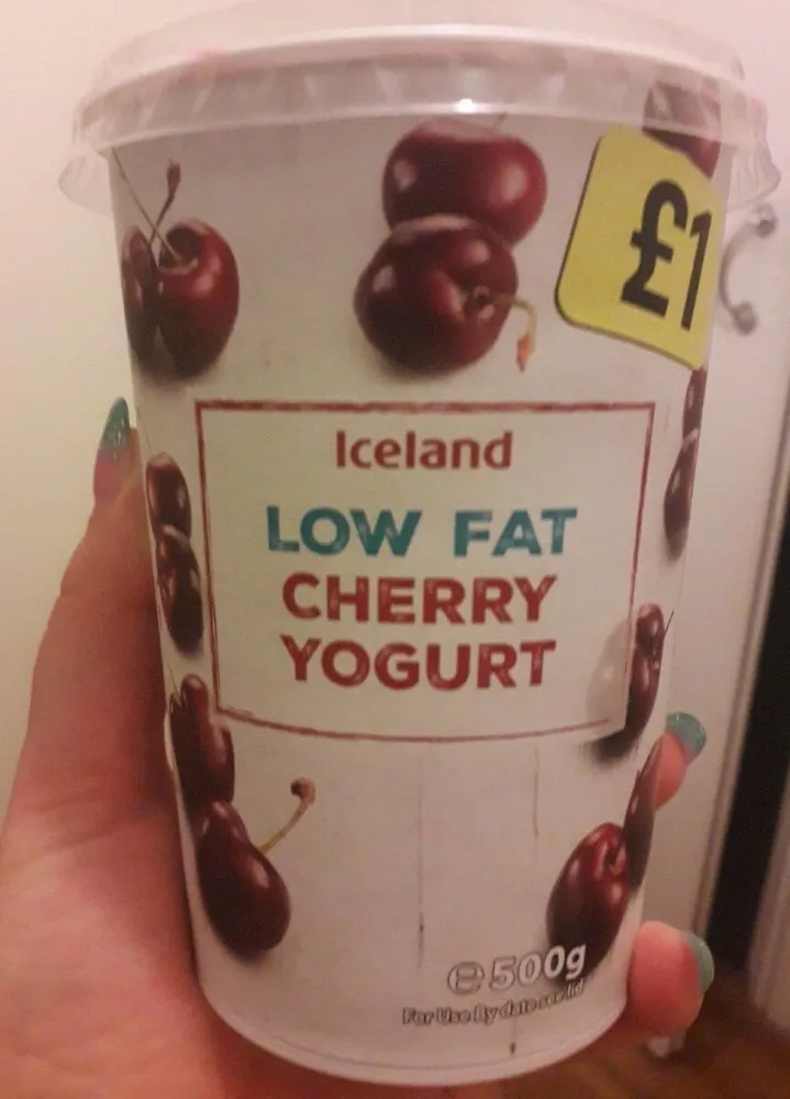 Low fat cheery yogurt