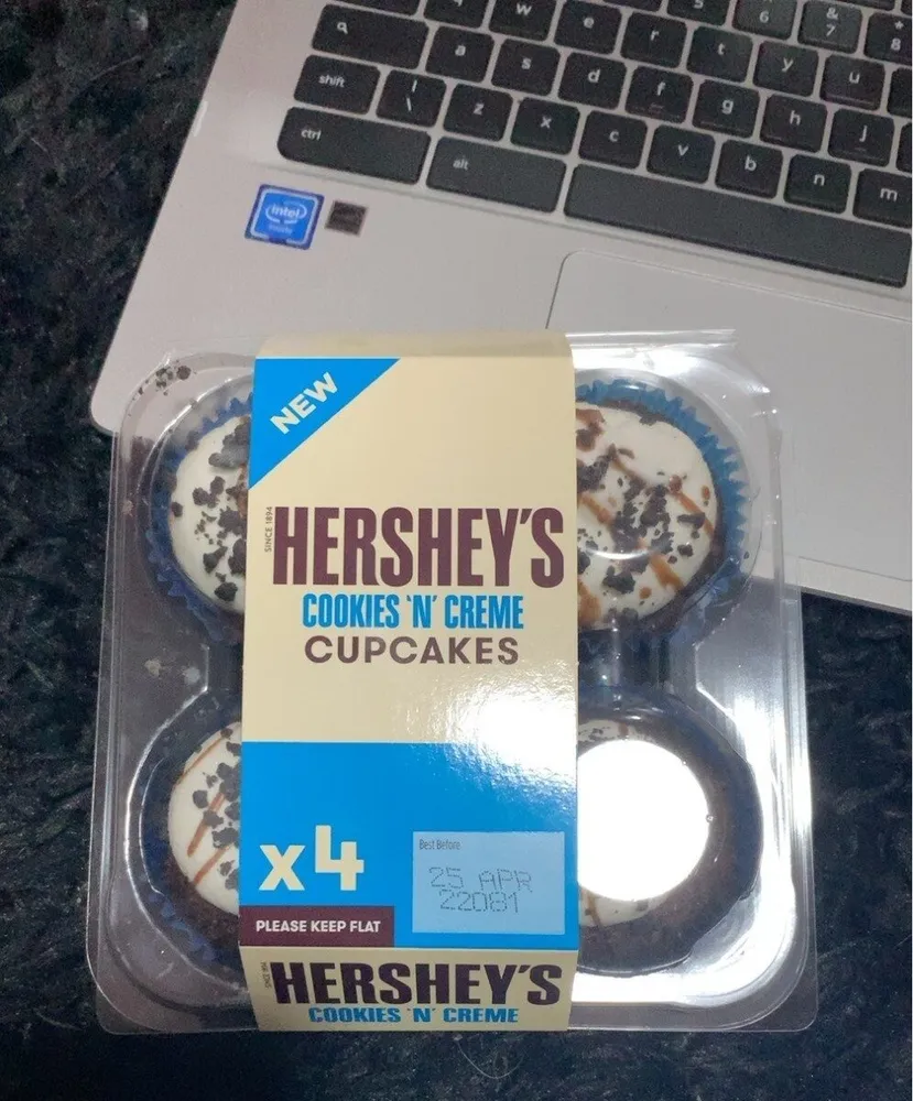 Hershey’s cookies ‘n’ cream supcakes