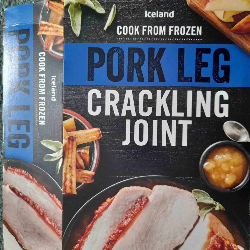Iceland COOK FROM FROZEN PORK LEG CRACKLING JOINT