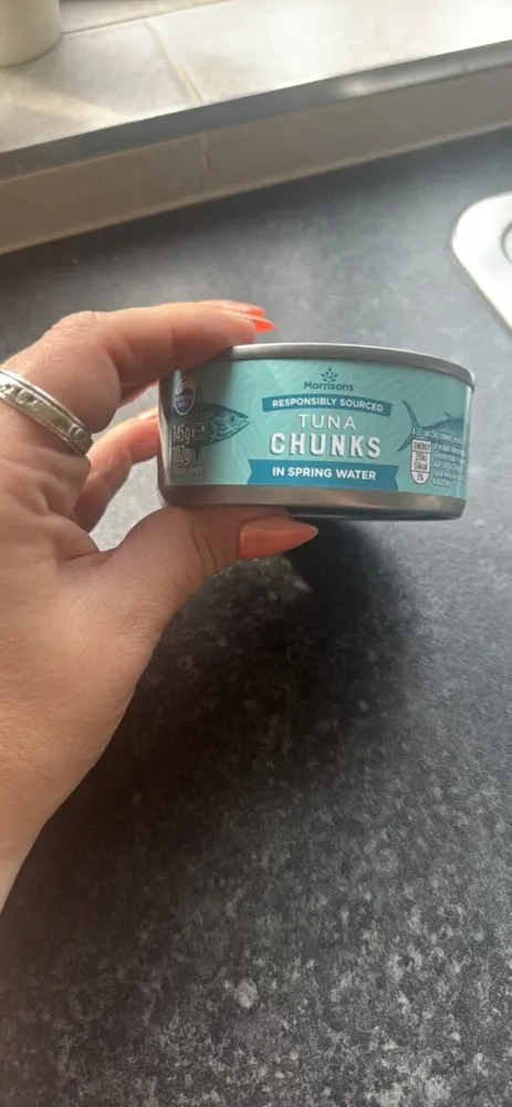 responsibly sourced tuna chunks in spring water