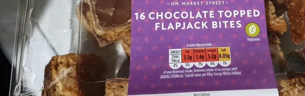 Chocolate topped flapjack bites