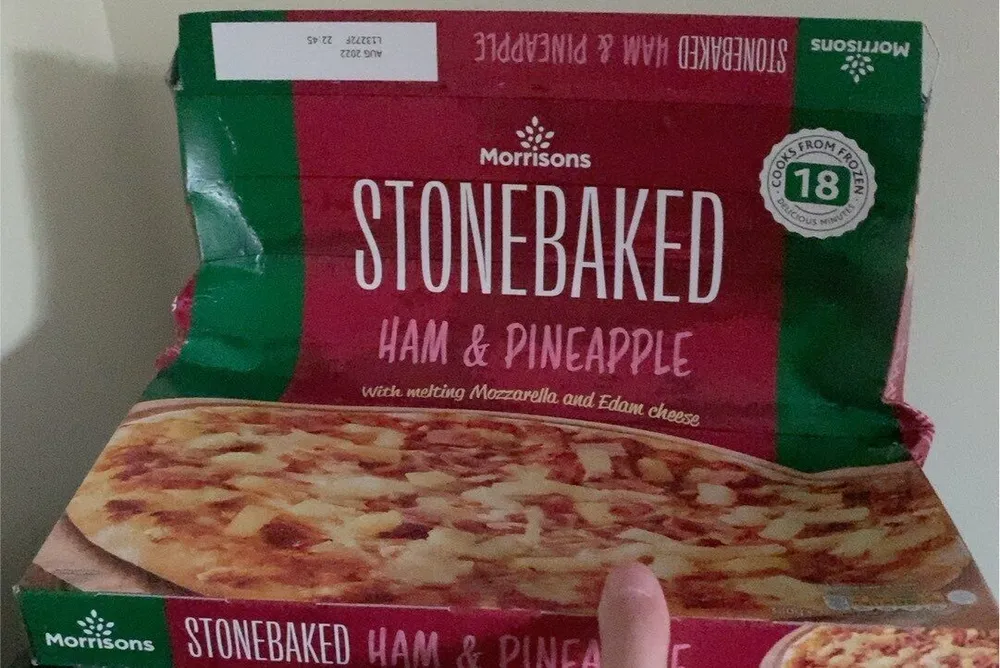 Stone baked ham and pinapple pizza