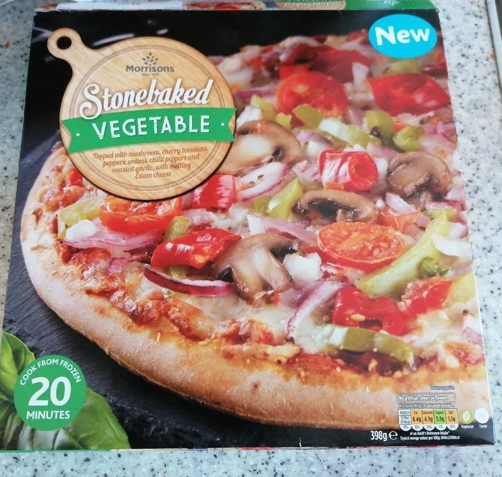 Stonebaked vegetable pizza