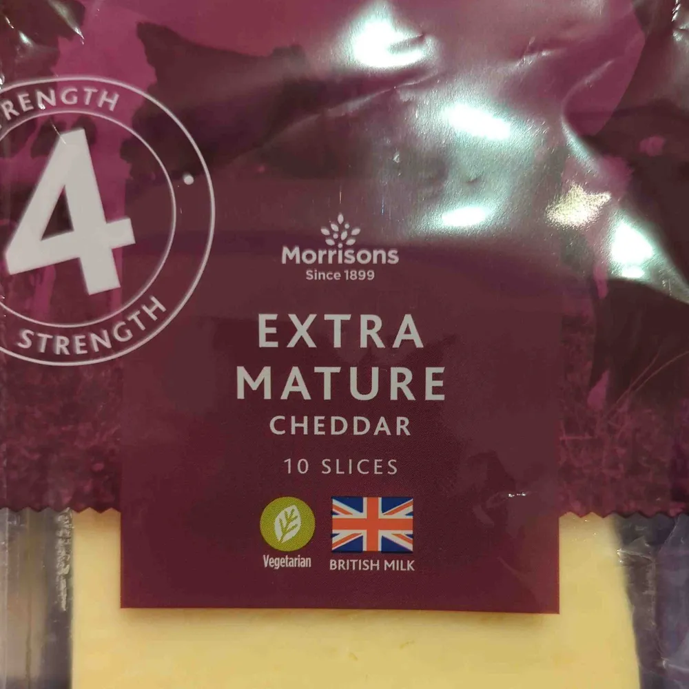 10 Extra Mature Cheddar Slices