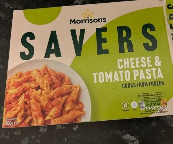Cheese and tomato pasta