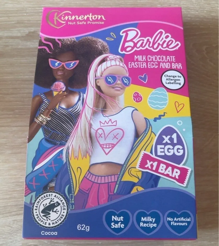 Milk chocolate easter egg and bar