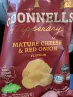 Mature cheese & red onion potato crisps