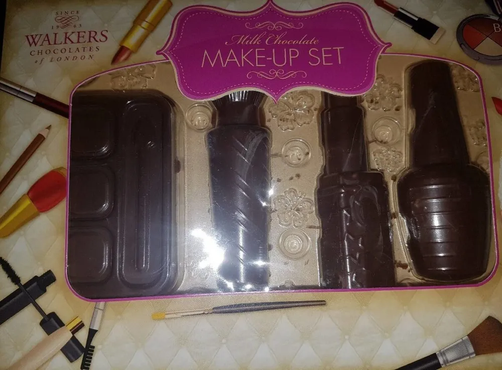 Milk chocolate MAKE-UP SET