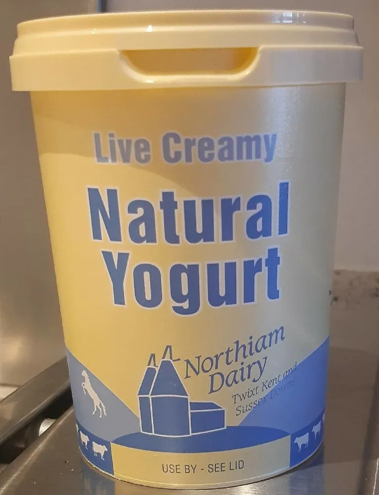 Live Creamy Natural Yogurt