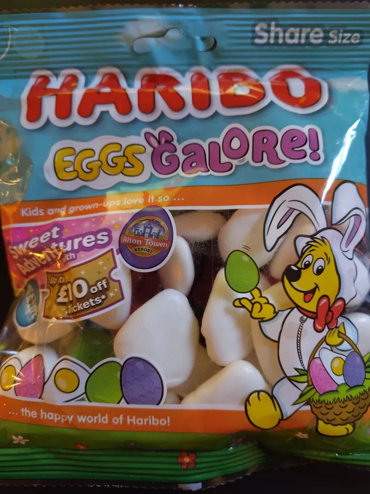 FRUIT FLAVOUR GUMS WITH SWEET FOAM GUM