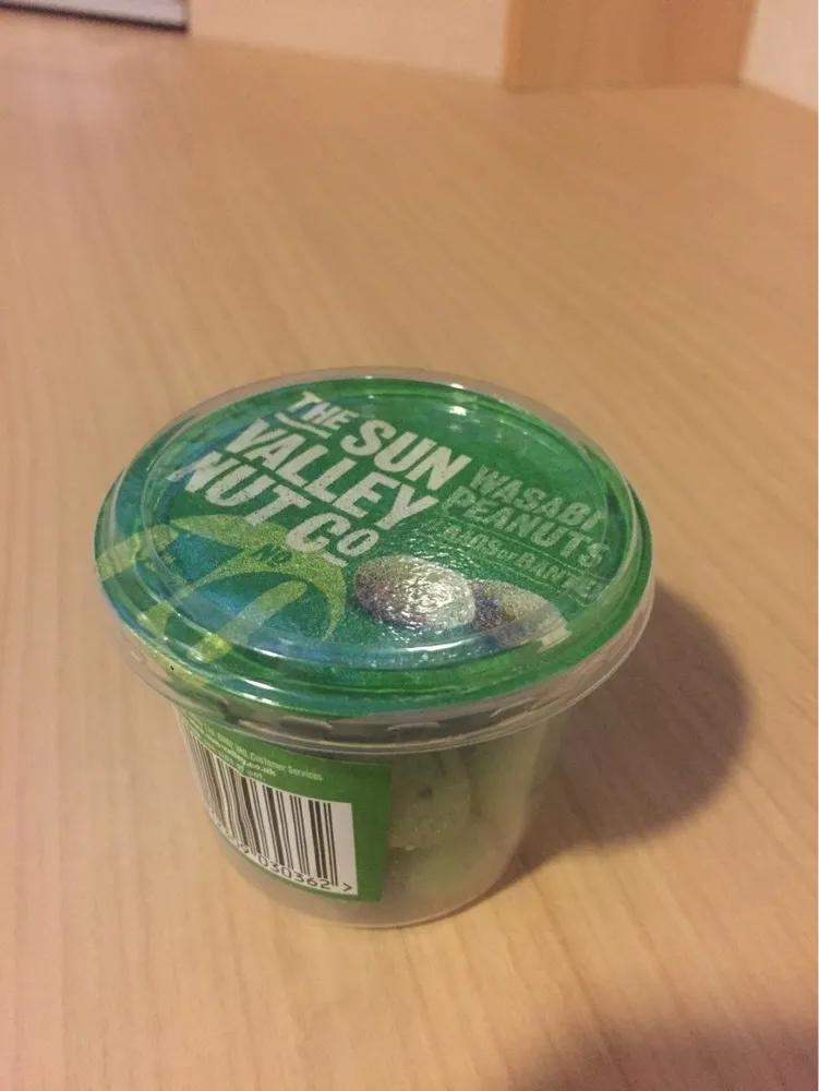 Wasabi peanuts