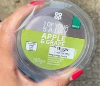 Apple slices and grapes