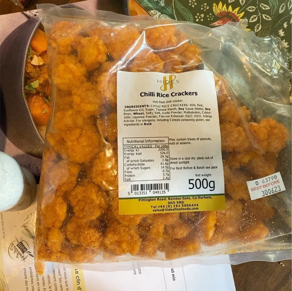 Chilli rice crackers