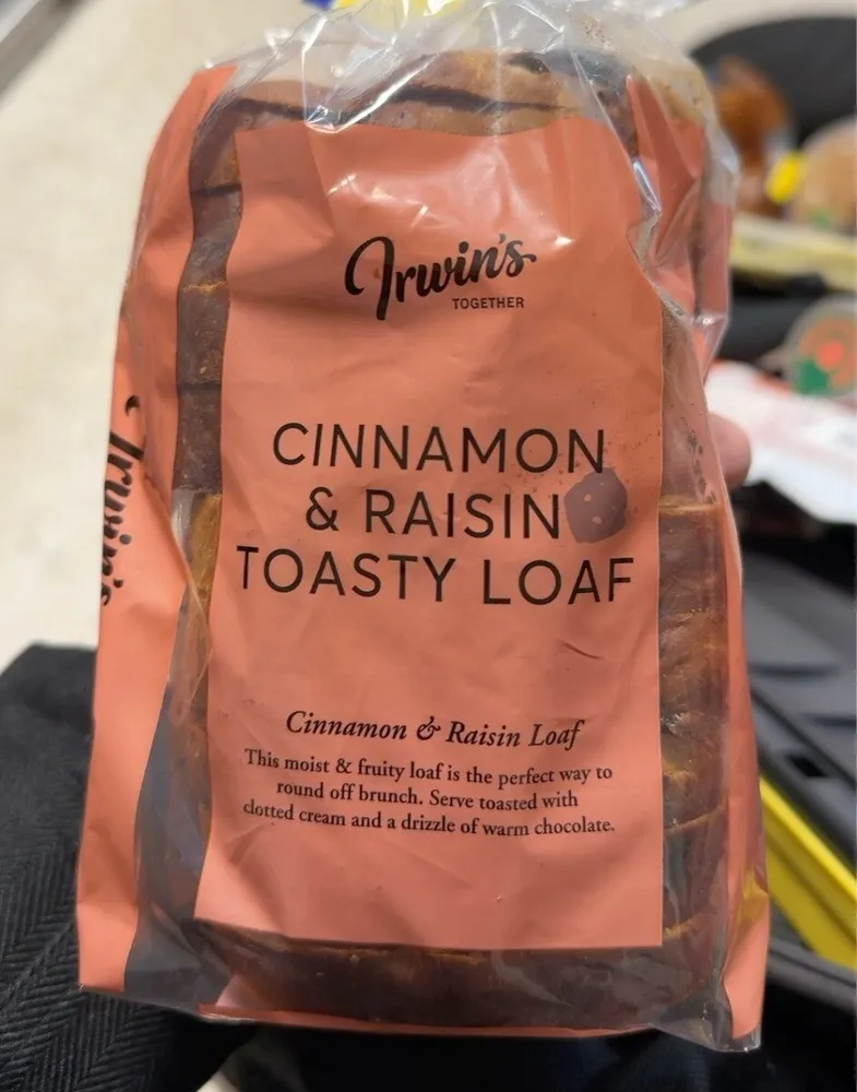 Cinnamon & raisin toasty liaf