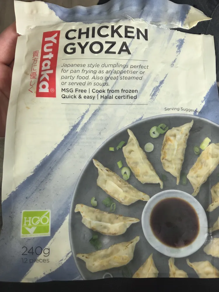 Crispy & juicy CHICKEN GYOZA