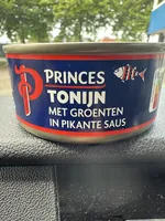 Tonijn met groenten in pikante saus