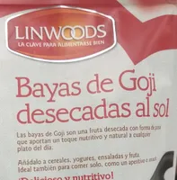 Bayas de Goji desecadas al sol