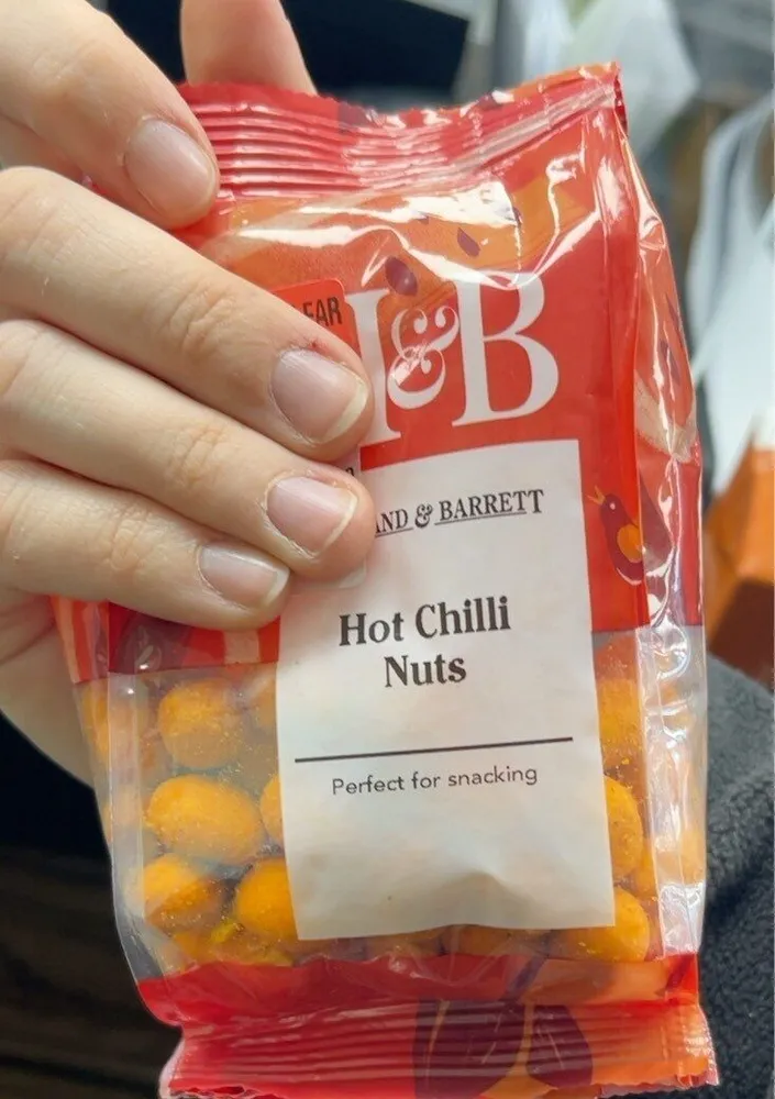 Hot chilli nuts