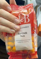 Hot chilli nuts