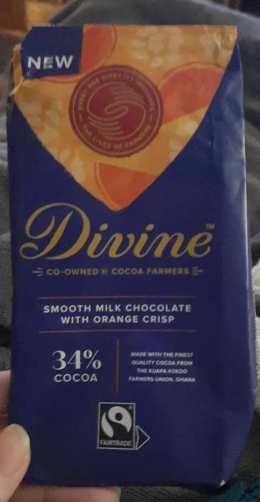 Smooth milk chocolate with orange crisp
