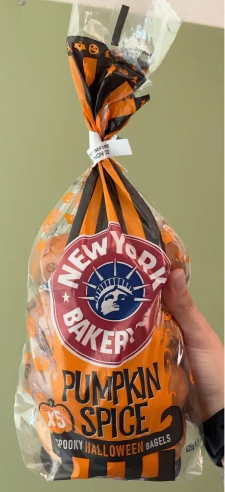 Pumpkin spice bagles