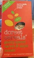 Gently spiced carrot & apple muesli