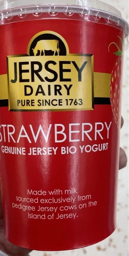 Srrawberry genuine Jersey bio yogurt
