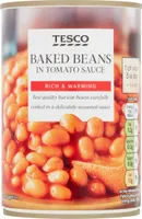 Baked beans in tomato sauce
