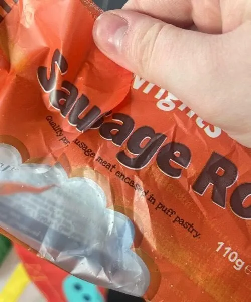 Wrights L5342 J 02:43 Keep Refrigerated Sausage Ro