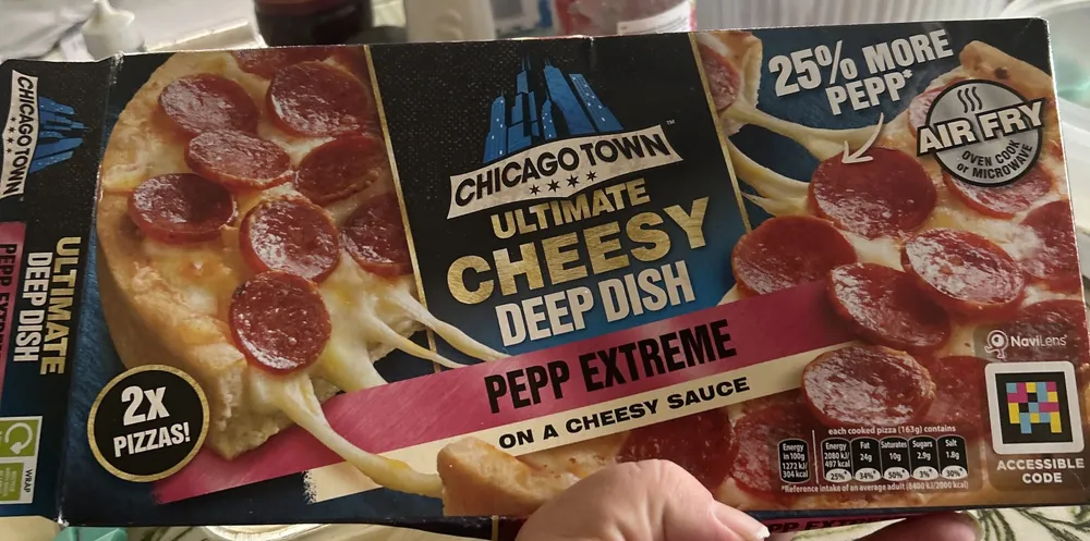Ultimate Cheesy Deep Dish Pepp Extreme