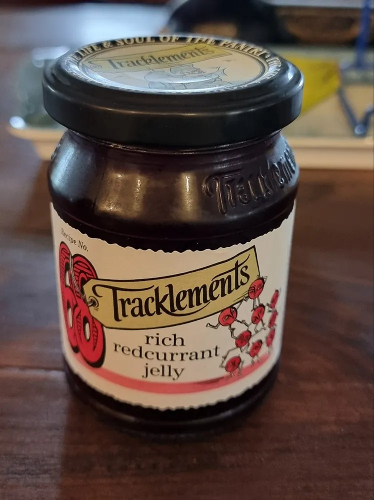 Rich redcurrant jelly