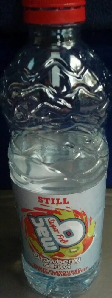 Still strawberry and kiwi