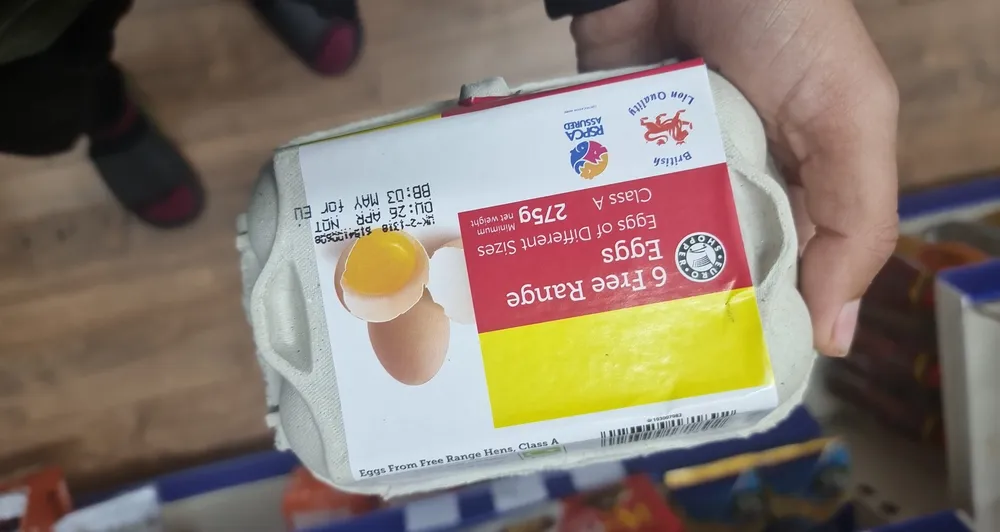 6 free range eggs
