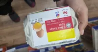 6 free range eggs