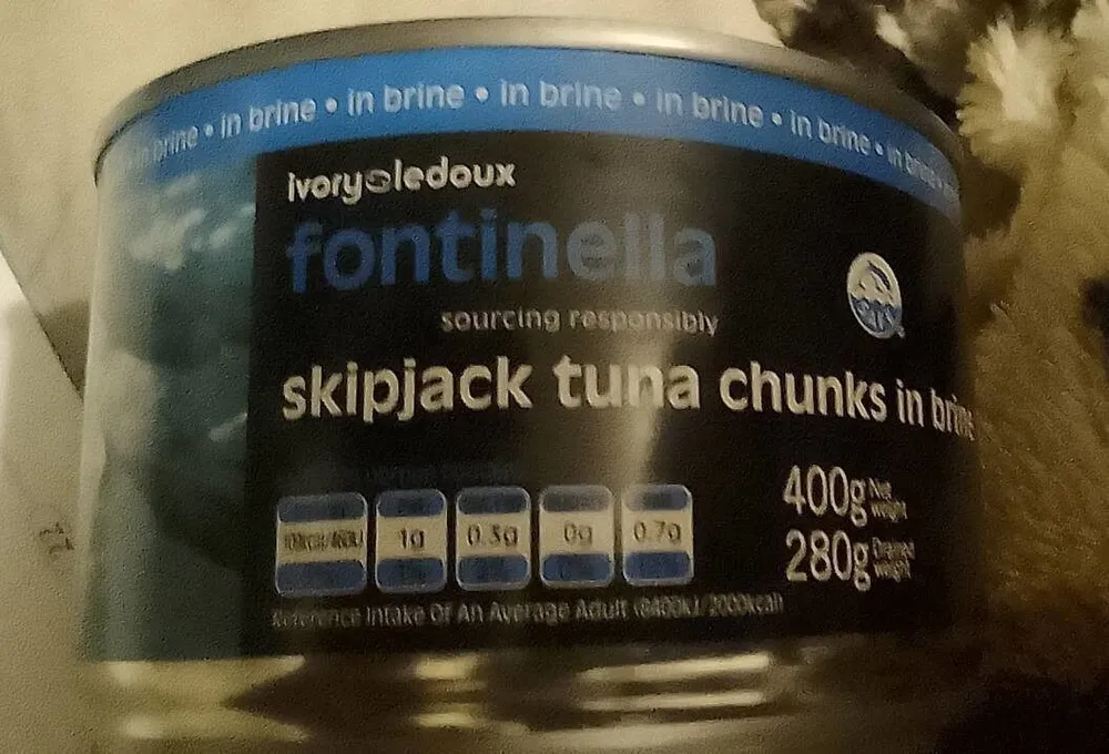Skipjack tuna chunks in brine