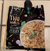 Thai noodle yellow curry