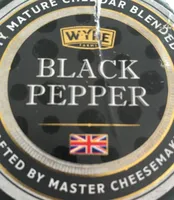 Fromage cheddar au poivre noir