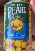 Boiled chickpeas in salted water
