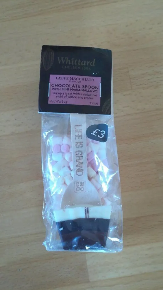 Chocolat spoon with mini marshmallow