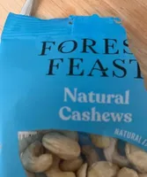 Natural cashews