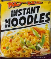 Instant noodles curry flavour