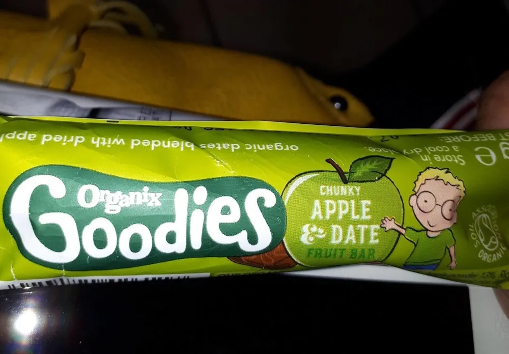 Chubky Apple & date fruit bar