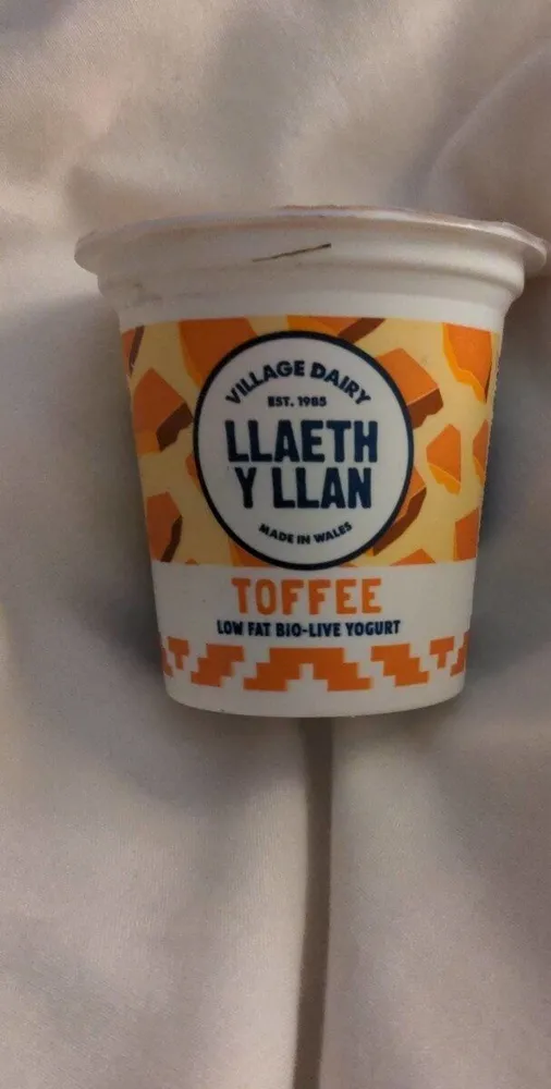 Llaeth y Llan Toffee