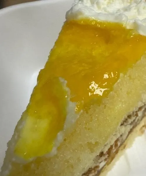 Tangy lemon gateau
