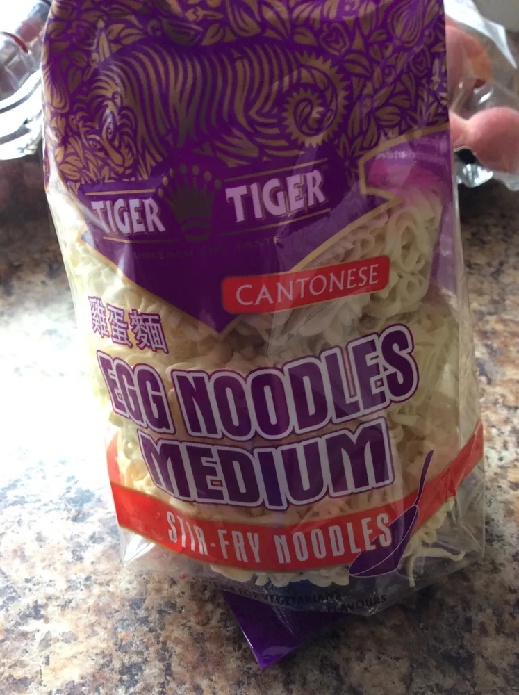 Cantonese Egg Noodles Medium