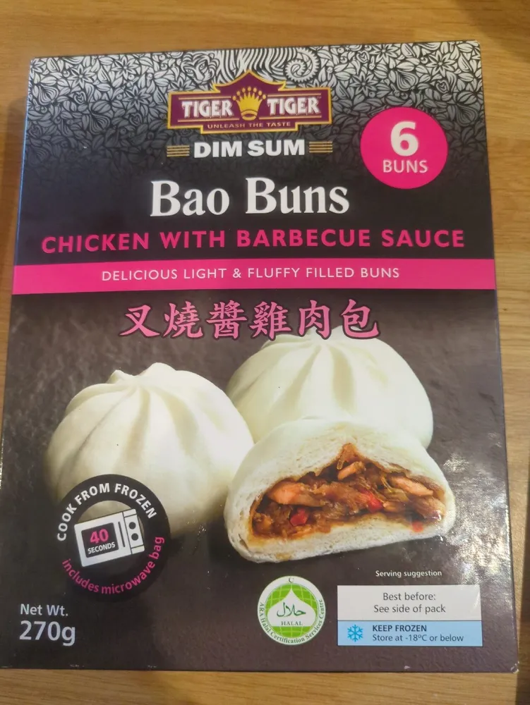 Bao Buns Chicken And BBQ Sauce