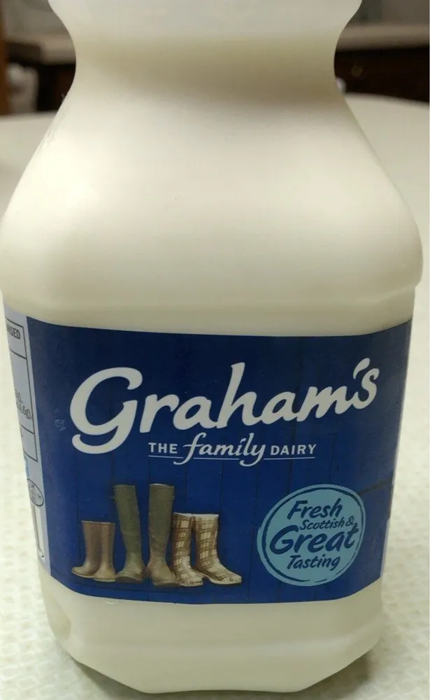 Pasturised homogenised standard whole milk